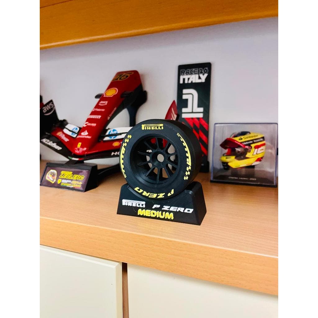 Miniatura Pneu Fórmula 1 Decorativo Slick P Zero Presente Colecionável F1 Lançamento 2026