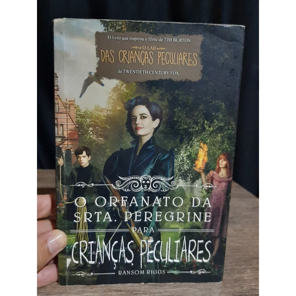 Livro O Orfanato da Srta Peregrine para Crianças Peculiares - Ransom Riggs - Ficcao