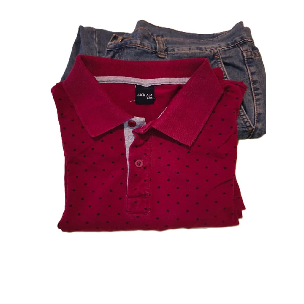 05 calça jeans + 01 camiseta + 02 cintos
