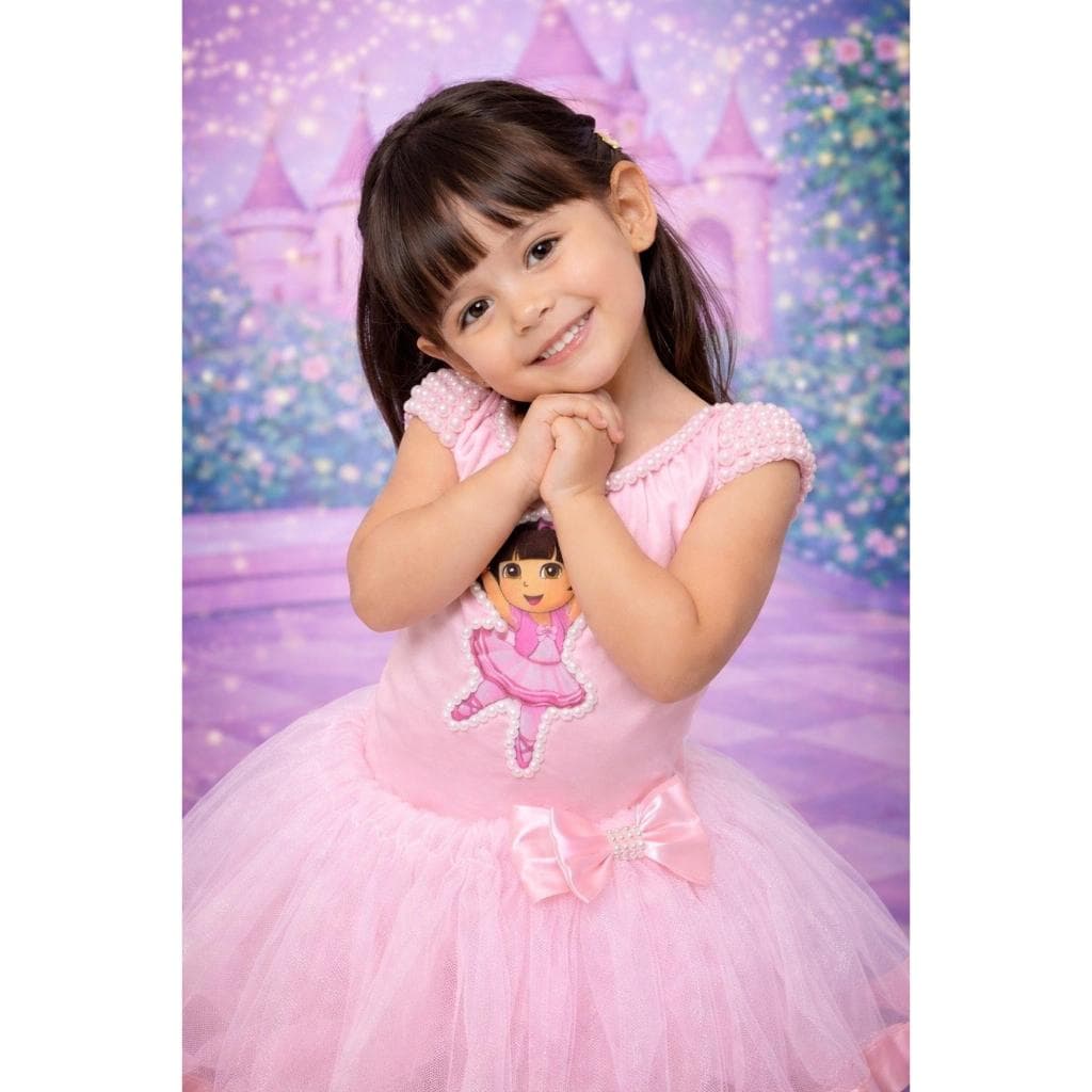Vestido temático infantil festa aniversário personagem Dora Aventureira