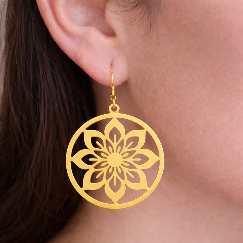 Brinco Mandala Floral Elegante Moderno colorido