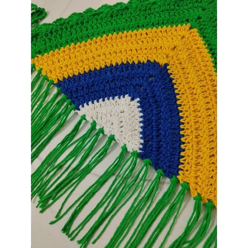 Top Cropped modelo FRANJAS em croch锚 Copa do Brasil