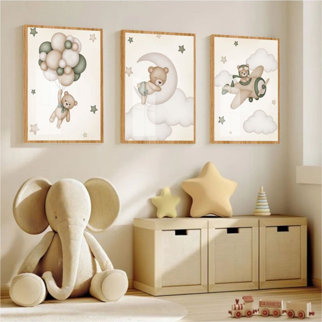 Quadro Moldura e Vidro Kit Três Peças Ursinhos Balões Lua Avião Tons Verde Decoração Quarto Bebê