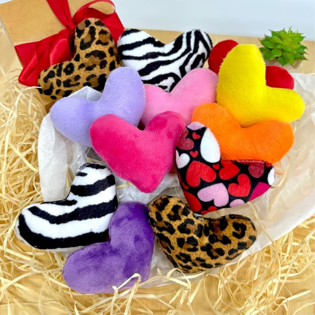 Kit 6/12 Coração de Pelúcia Presente Para Namorados Mãe Páscoa Professoras Decoração Cestas Bebê