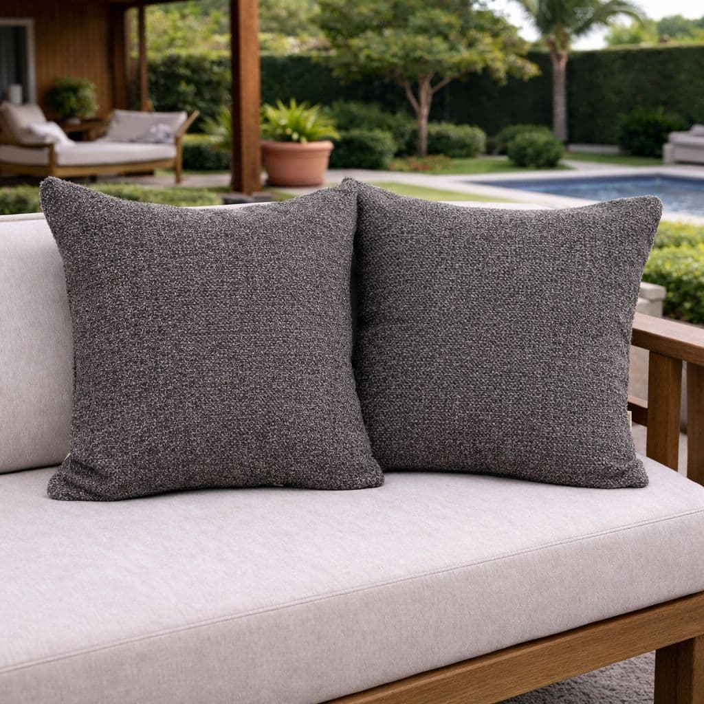 KIT 2 CAPAS ALMOFADA 50X50 ÁREA EXTERNA LISA l DECORAÇÃO- JARDIM-VARANDA-PISCINA l VÁRIAS CORES