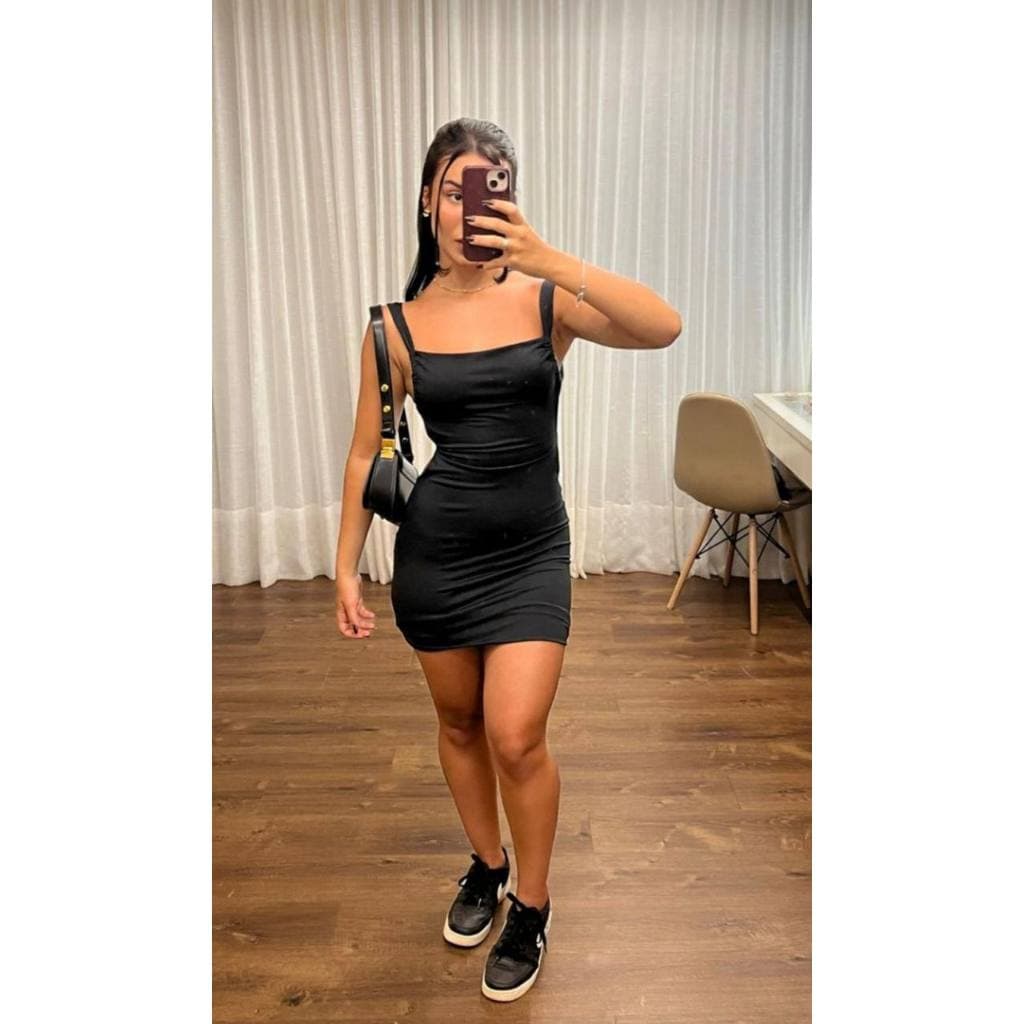 Vestido Feminino Curto Preto Tubinho Justo Costas Nuas Abertas com Amarração Moda Noite Com Forro no Busto Sem Bojo