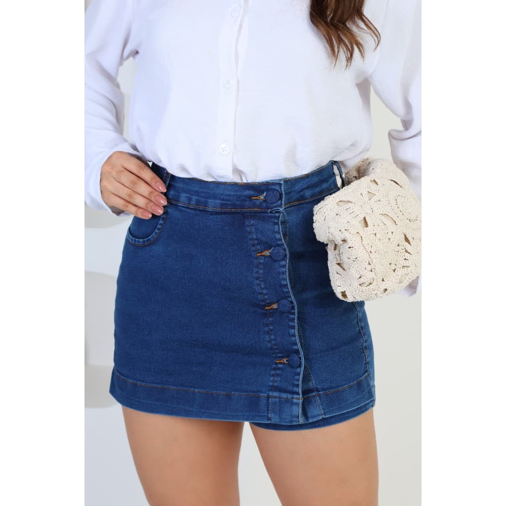 Short saia Cargo , Jeans Feminino, Bolsos frontal, curto, Modelagem Levanta Bumbum, CINTURA ALTA.