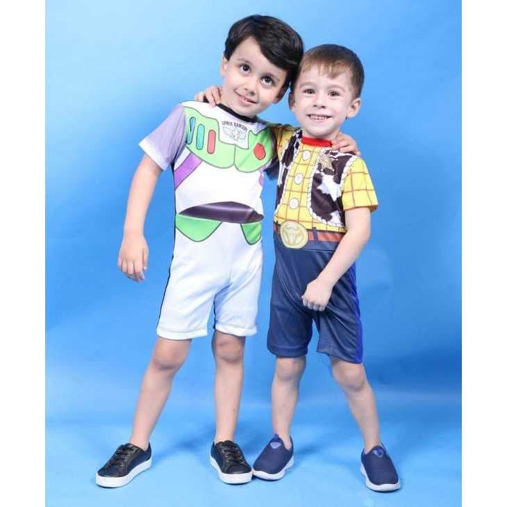 Fantasia Infantil Toy Story Buzz Lightyear e Woody Curto com Mascara