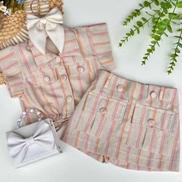 Conjunto Feminino infantil Listrado Chic Menina Camisa  com Amarração e Short Saia Cargo