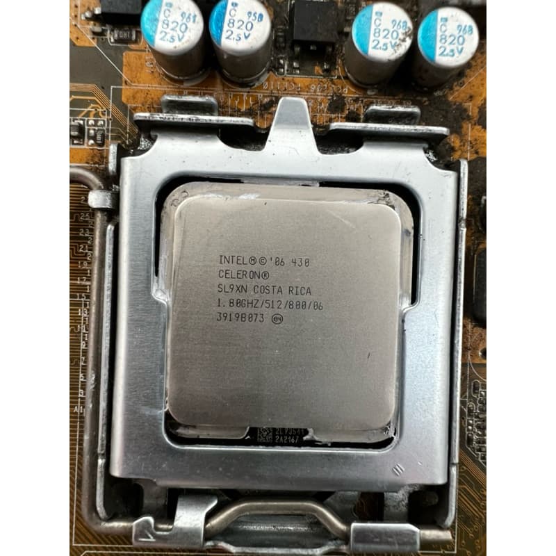 KIT PLACA MÃE IPM31 LGA 775  - 2 GB MEMÓRIAS REV. 1.03 DDR2 (USADA)TESTADA FUNCIONANDOl