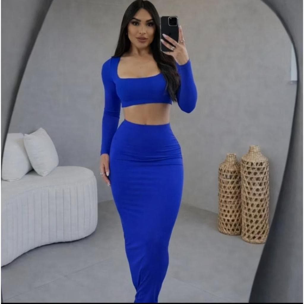 Conjunto Cropped Decote Quadrado Manga Longa + Saia Midi Longa Cintura Alta Suplex