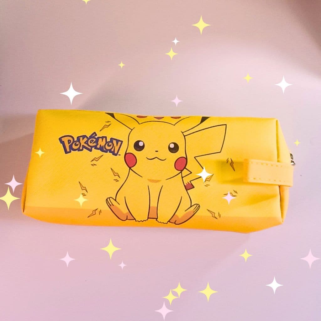 Estojo escolar personagens Kuromi / Pikachu