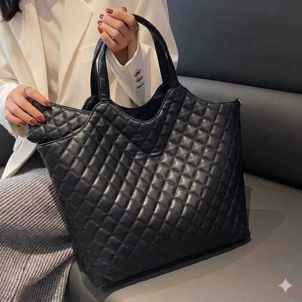 Bolsa Feminina Grande de Ombro Matelassê + Necessaire Exclusiva