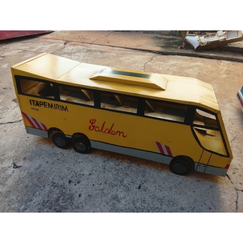 miniatura de ônibus Itapemirim lata Leia descrição