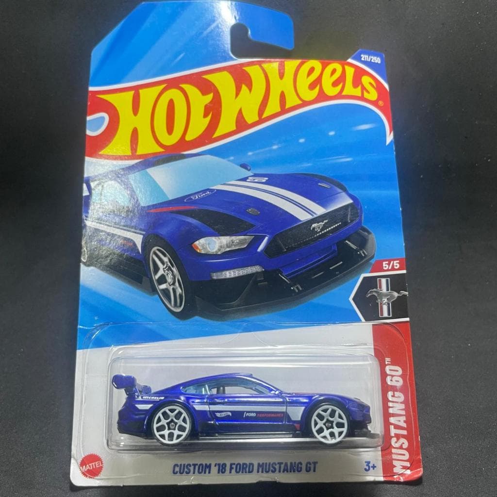 HOT WHEELS CUSTOM ´18 FORD MUSTANG GT ORIGINAL 1:64 MINIATURA CARRINHO COLECIONÁVEIS BARATO MATTEL