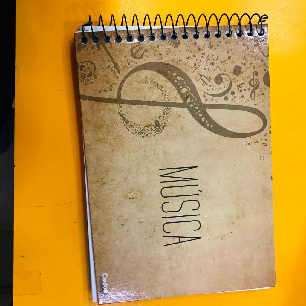 CADERNO DE MUSICA 1/4 CREDEAL  PEQUENO