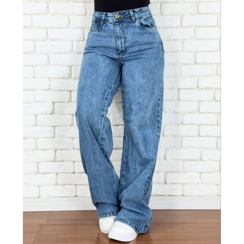 Calça Jeans Feminina Wide Leg com Modelagem que Valoriza o Corpo