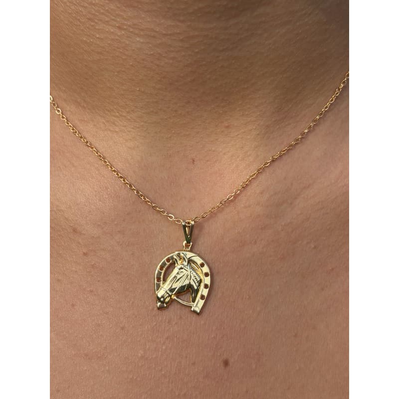 Colar Country Feminino Bota e Cavalo Dourado – Pingente Estilo Sertanejo