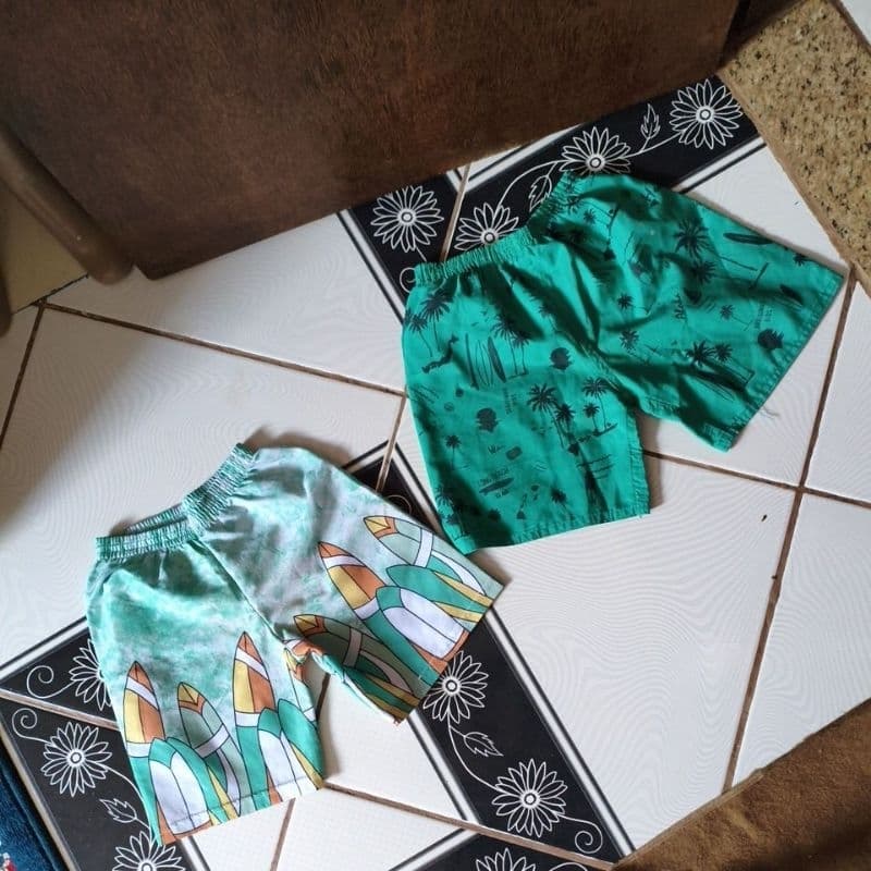 kit 2 bermudas infantil tamanho 6 verde
