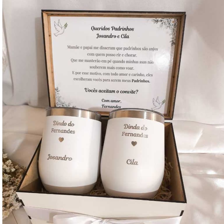 Kit Padrinhos de Batismo ou Consagração – Caixa MDF Branca Copos Personalizados