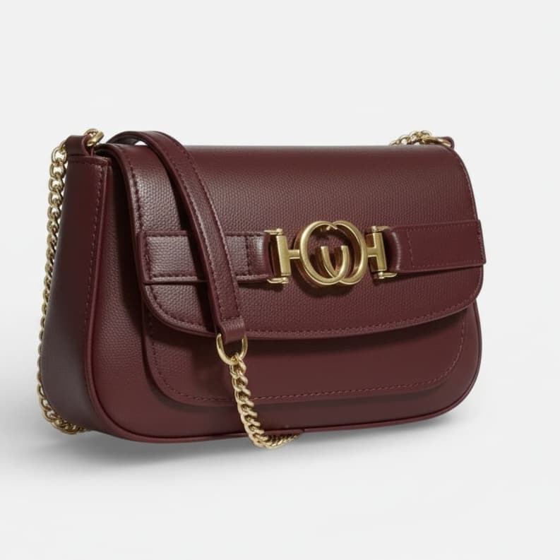 Bolsa de ombro feminina com alça de corrente e protetor de ombro , com bolso externo detalhes em dourado e fecho em imã