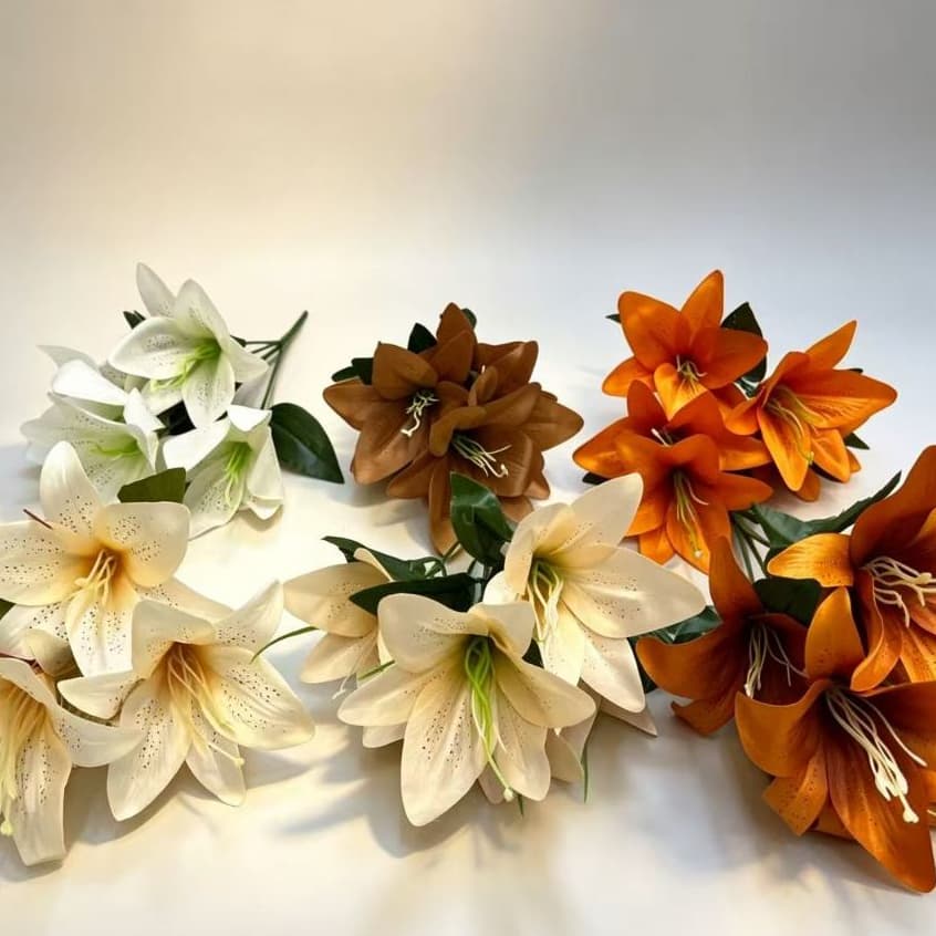 Kit com 5 Buquês de Lírio artificial com 5 flores ideal para arranjos e decoração eventos