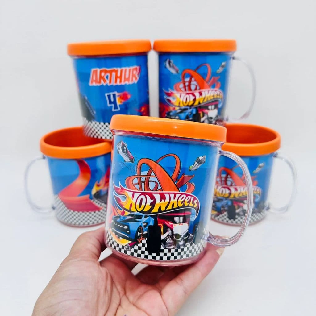 Lembrancinha Hotwheels – caneca personalizada brinde para Festa Infantil - FAZEMOS TODOS OS TEMAS