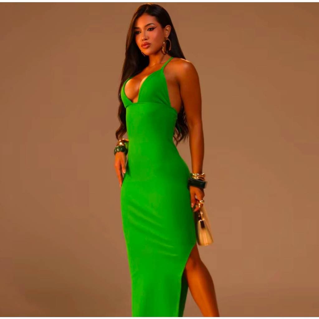 vestido longo com decote V e amarração nas costas vestido longo elegante com costas abertas vestido longo para casamento