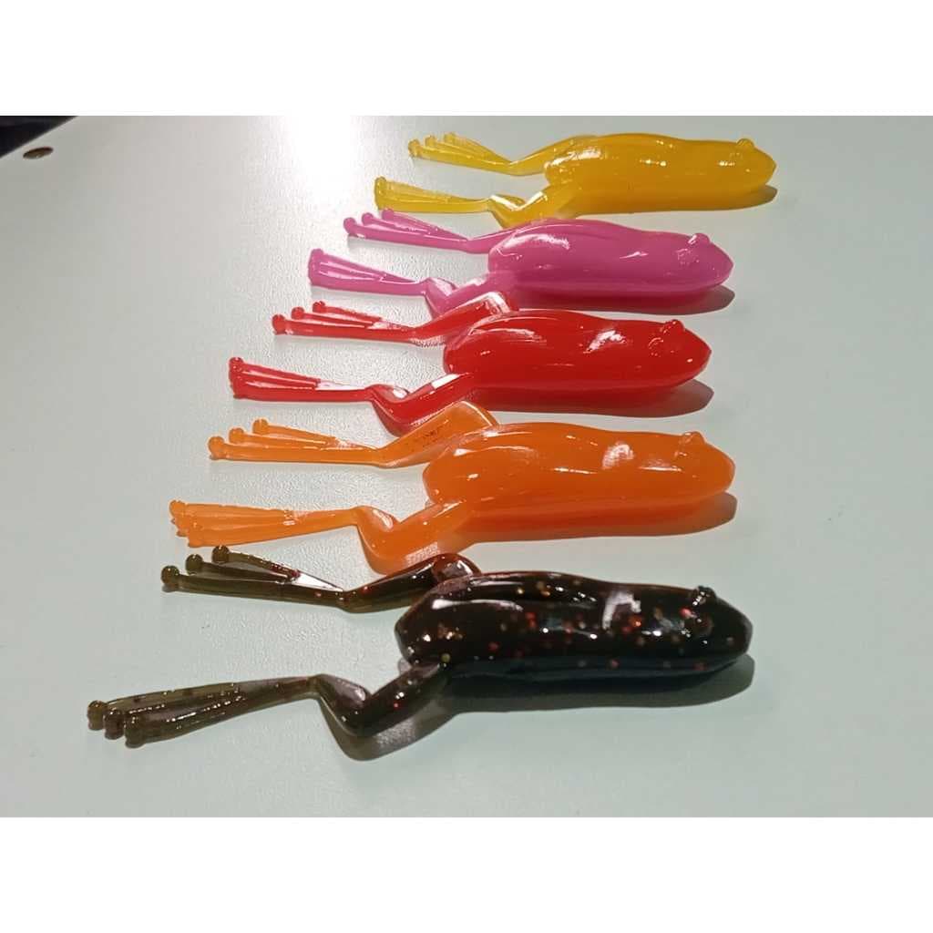 Kit 5 Iscas Artificiais Frog Soft para Pesca de Traíra – 9,7 cm.
