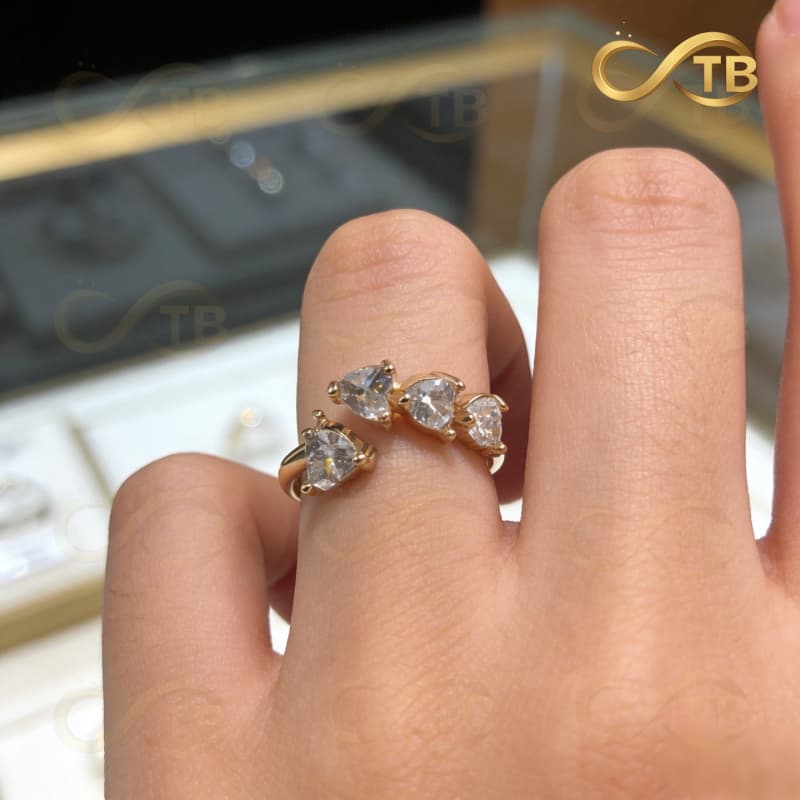 TB  Anel Feminino Ajustável 3 Pedras Gota Zircônia Luxo Banhado Ouro/Prata Elegante Presenteno