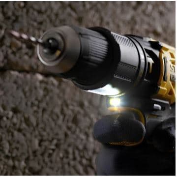 Parafusadeira/Furadeira de Impacto 13mm à Bateria 20V 1,5Ah Lithium com Carregador, Bateria e Maleta