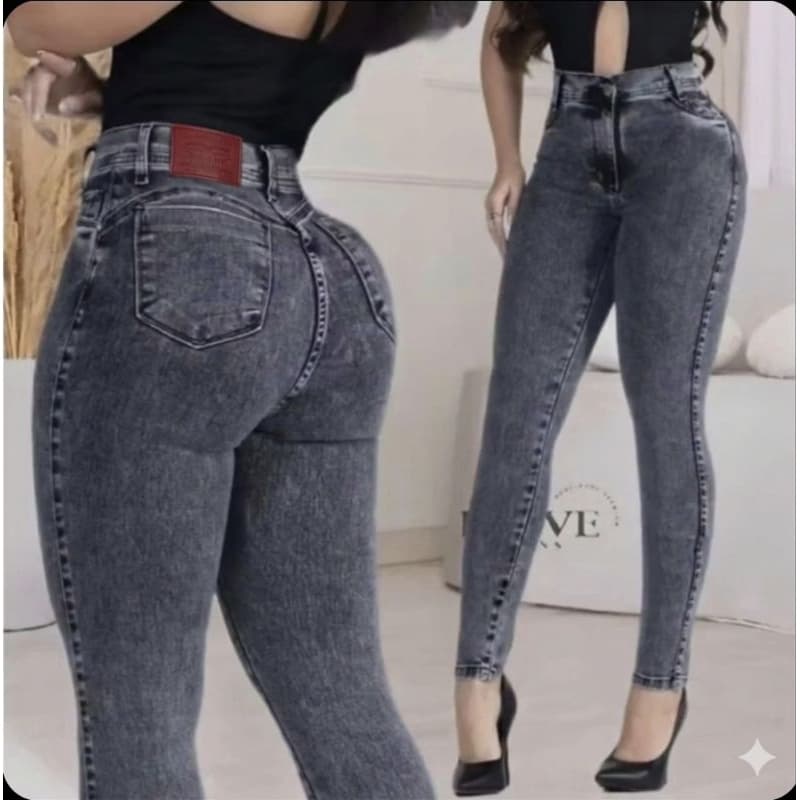 Calça jeans feminina skinny levanta Bumbum com laycla