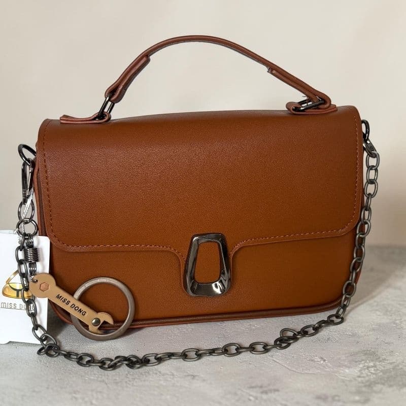 Bolsa Baguete Feminina Premium Moderna Transversal Pequena com Alça Regulável e Corrente