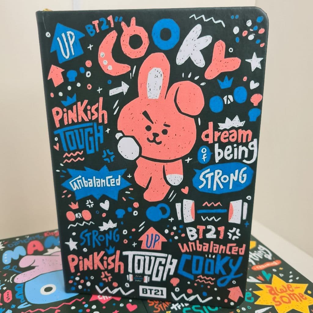 Caderno LOVE ARMY | Moleskine Kpop - ARMY | Papel Pólen 90g | 80 Folhas | 21x14cm -  DIARIO COREANO