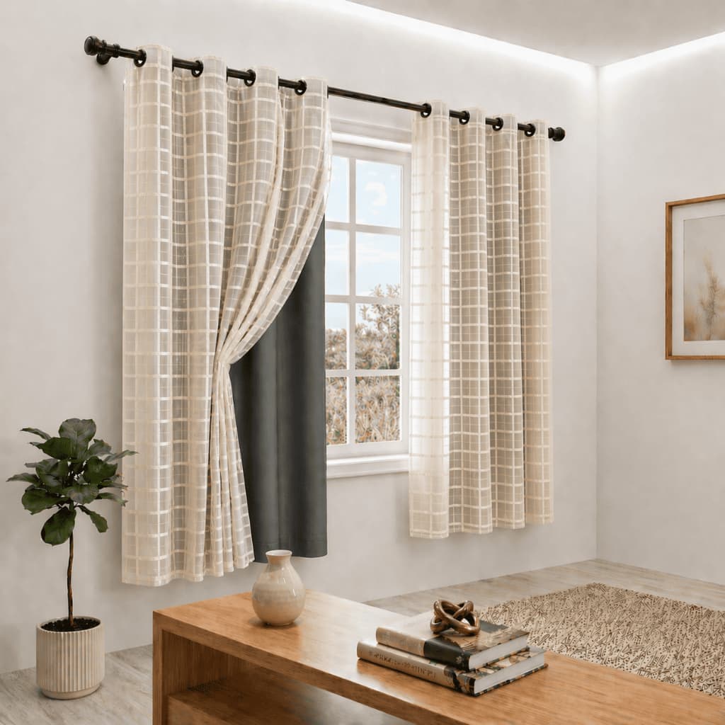 Cortina Blackout Blecaute prata com Tecido Voil Xadrez 2,00 m x 1,40 m