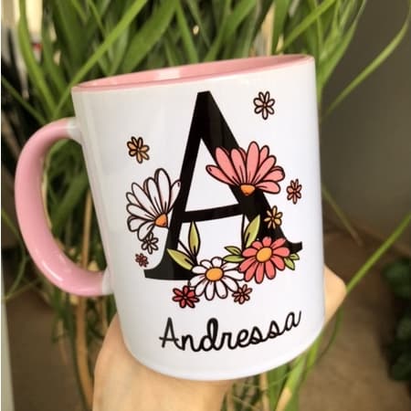 Caneca Personalizada de Porcelana ALFABETO FLORAL Presente Amizade Personalizado Nome