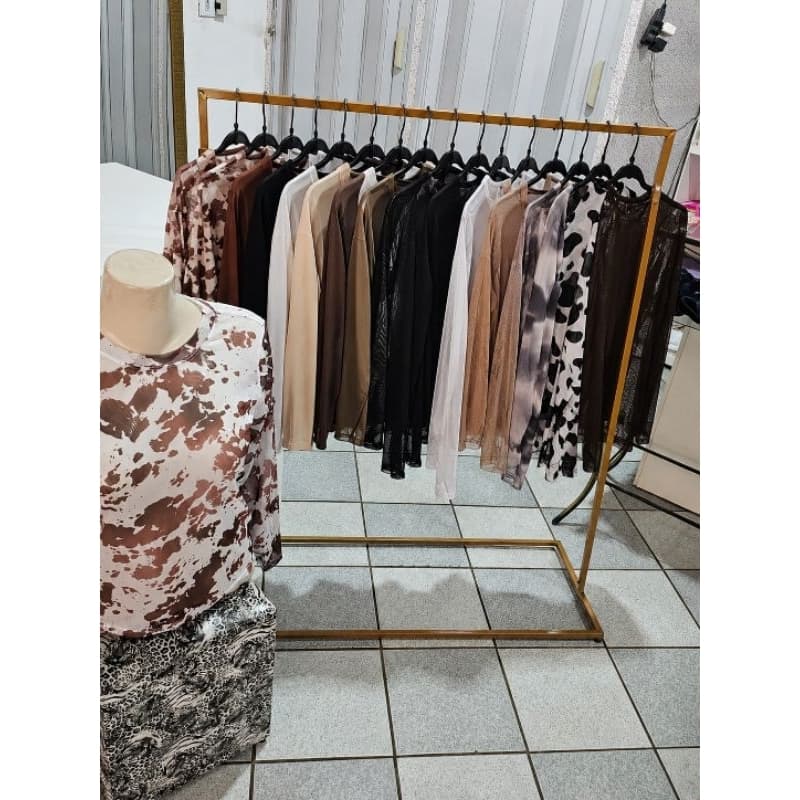 ARARA DE ROUPA ilha centro loja