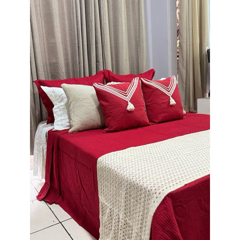 Kit Cobre Leito Casal + Almofadas Decorativas + peseira pra cama Elegante Dia dos Namoradosr