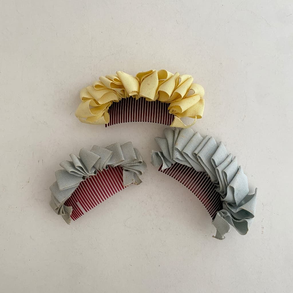 Pentes de cabelo antigos vintage com babados de fita de gorgurão – Jogo 3 peças