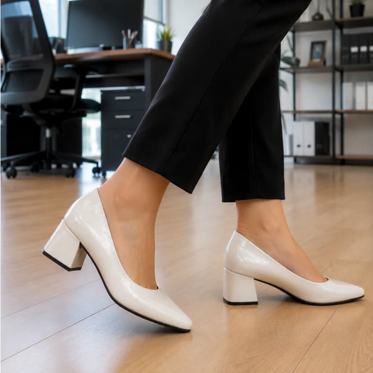 Sapato Feminino Scarpin Salto Alto Grosso Confortavel Moda Social 6CM Naty Shoes