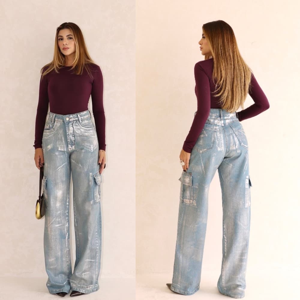 Calça Jeans Cargo  Com Foil Prata, Cintura Alta - Modelo Foil