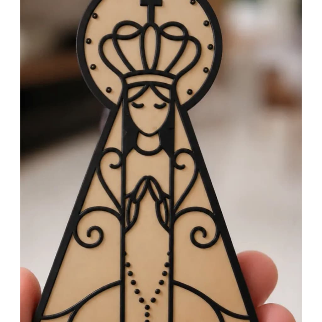 Imagem Decorativa de Nossa Senhora Aparecida com Base | Peça Religiosa em Impressão 3D para Decoração e Oração