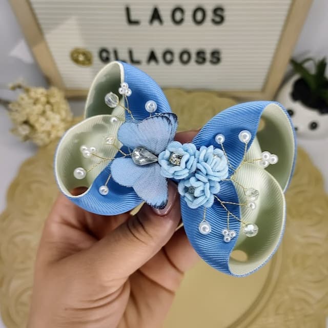 Laço Infantil Jasmim de Luxo/ Acessório de Cabelo Jardim Encantado com Flores e Borboletas/ Faixinha de Luxo para Bebê