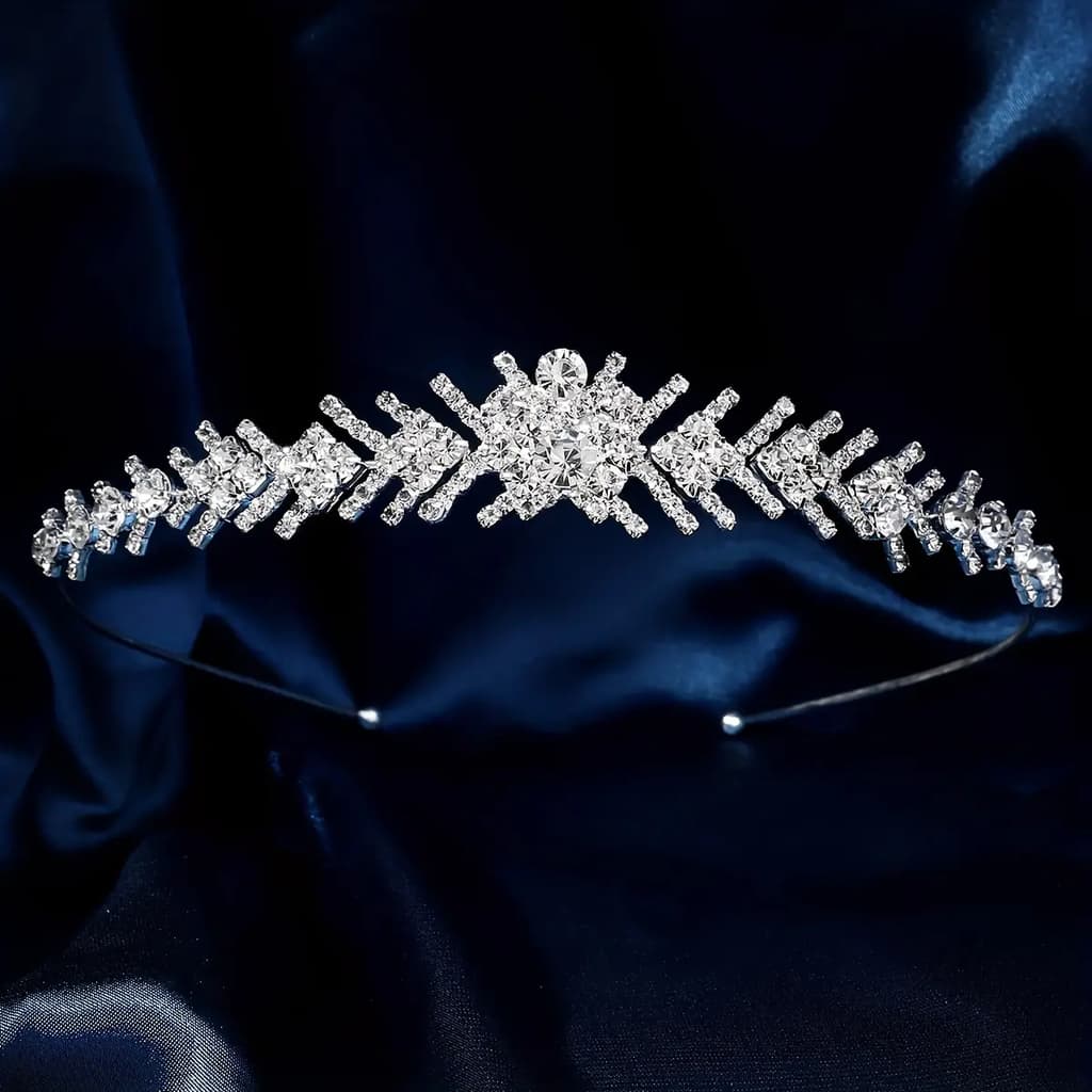 Tiara Luxo Glamorosa com Strass PRATA - Perfeita para Festas, Formaturas & Casamentos
