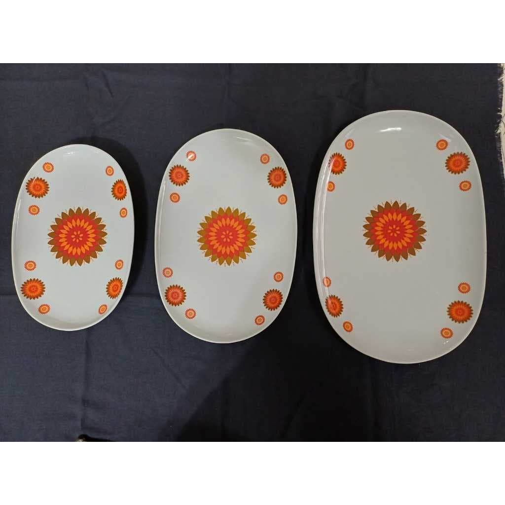 Trio de Travessas /Porcelana Real .