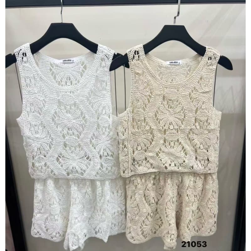 Conjunto em Crochê Cropped sem forrado e short CURTA com forrado casaul elegante para seu looks  Cód 21053