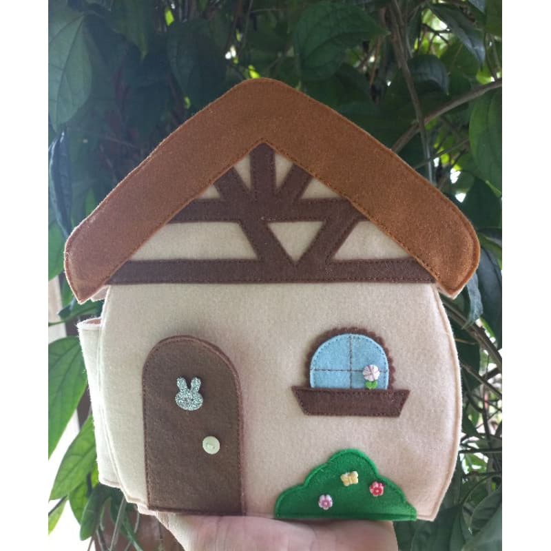 Mini Quiet Book Casinha de Coelhos em Feltro com 2 Dedoches Presente de Páscoa para Crianças Livro Sensorial