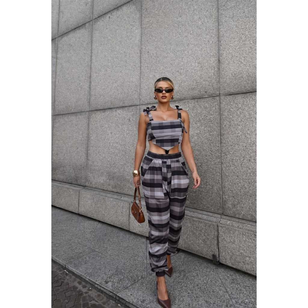 Conjunto  Xadrez Cropped Amarração E Calça Jogger