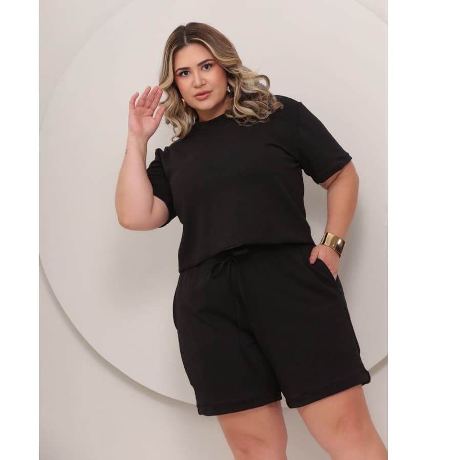 Conjunto Feminino Plus Size Shorts Bermuda Meia Coxa Blusa Cropped Manga Curta  Malha Crepe G1 G2 G3 G4