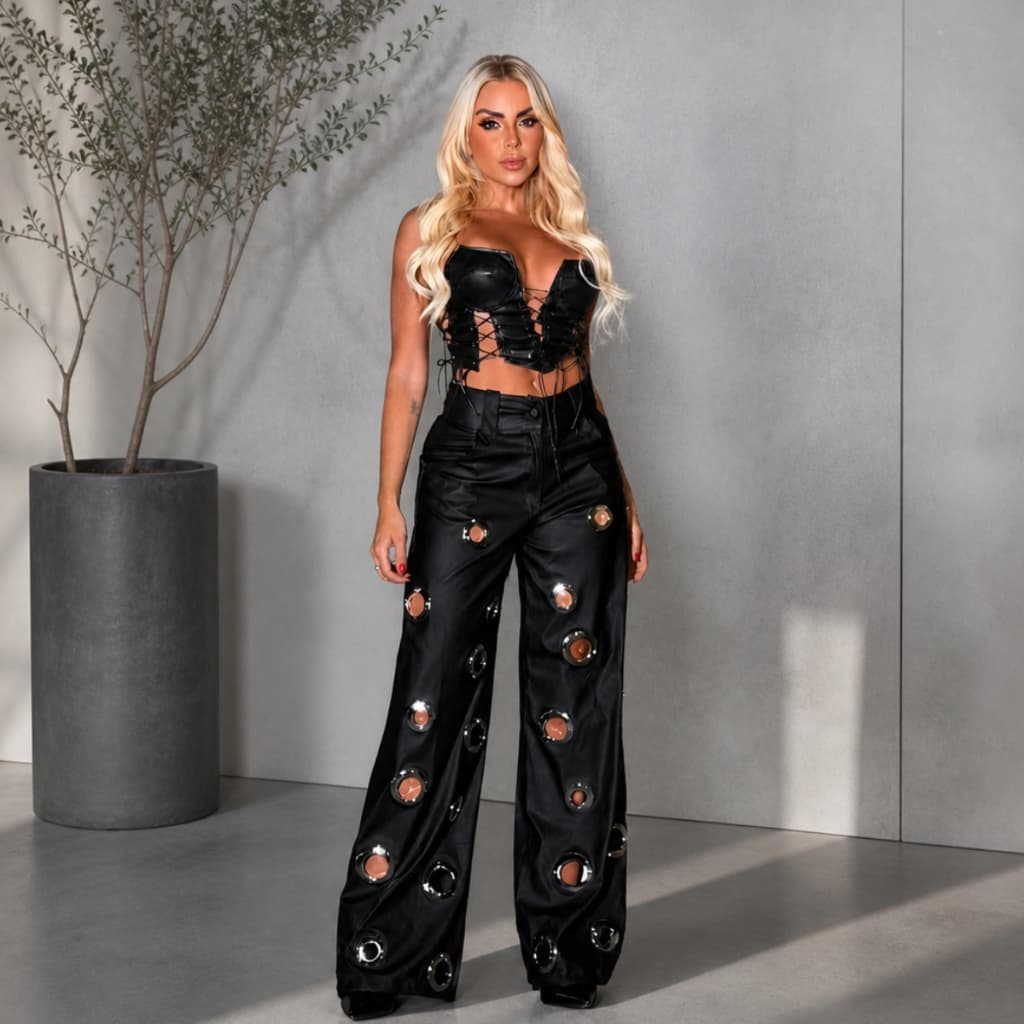 Calça Feminina Couro Sintético Wide leg  Tendência Blogueira Luxo Moda Gringa retrô